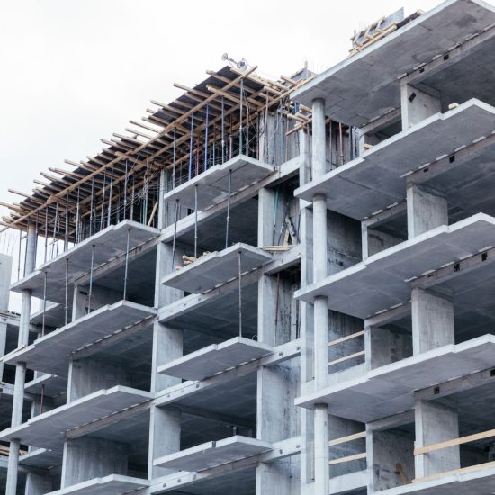 ¿Cuál es la diferencia de un apartamento en obra negra, gris o blanca