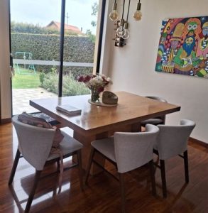 comedor con balcon fontanar chia cundinamarca