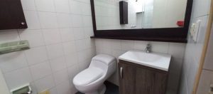 baño auxiliar barrio la calleja bogota