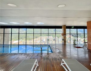 piscina con vista centro internacional bogota