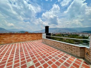 Acogedor apartamento en arriendo en barrio Laureles-terraza