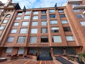 Apartamento en arriendo Los cedros (1)