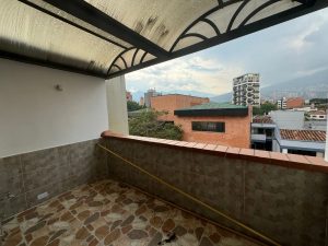 Apartamento en arriendo duplex en Laureles (10)