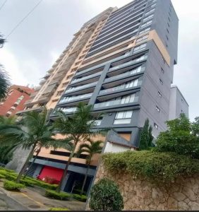 Apartamento en arriendo en CR La Hacienda (1)