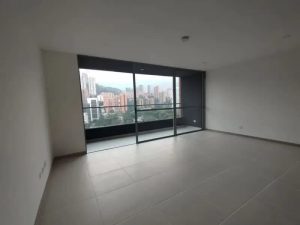 Hermoso apartamento en arriendo en El Poblado- sala