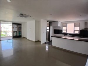 apartamento en arriendo en Altos de Riomar 13