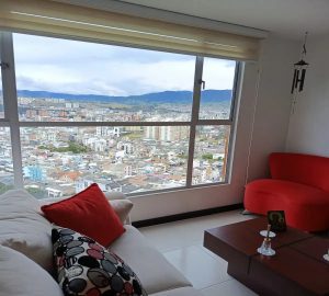 Apartamento amoblado en arriendo en Altos de la Colina 1