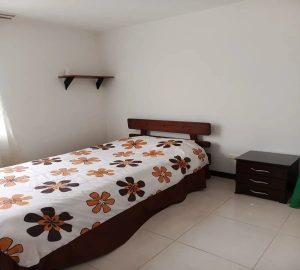 Apartamento amoblado en arriendo en Altos de la Colina 8