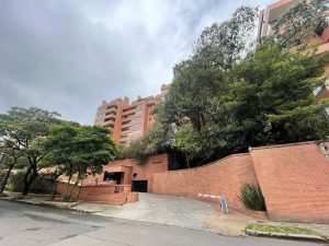 Apartamento en arriendo en Rosales 1