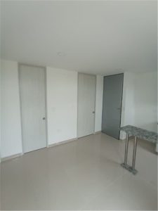 Apartamento en arriendo en los Mártires 3