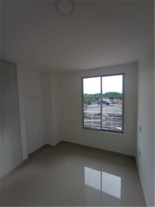 Apartamento en arriendo en los Mártires 5