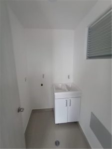 Apartamento en arriendo en los Mártires 8