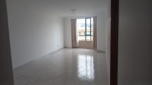 Apartamento esquinero en arriendo en Los Rosales12