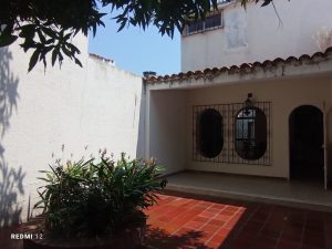 Casa comercial en arriendo en barrio San Carlos 9