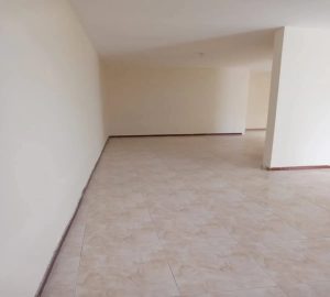 Casa de dos niveles en arriendo en San Ignacio3