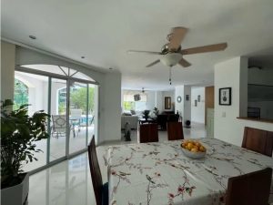 Hermosa casa en arriendo en Pozos Colorados4