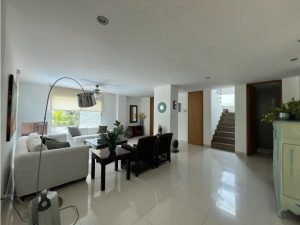 Hermosa casa en arriendo en Pozos Colorados6