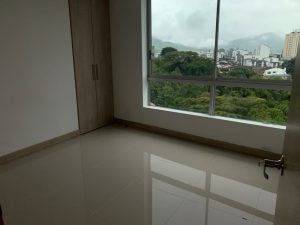 Maravilloso penthouse en arriendo en barrio Laureles 4