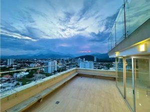 Penthouse en arriendo en Novalito 1