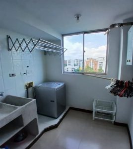 apartamento en arriendo en barrio Pinares 1