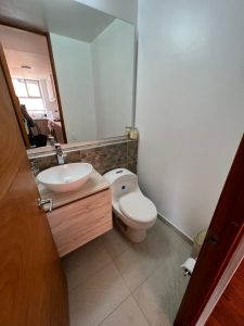 baño auxiliar chico navarra