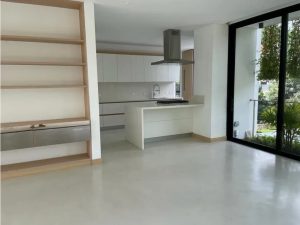 Apartamento en arriendo en barrio Ciudad Jardín 9