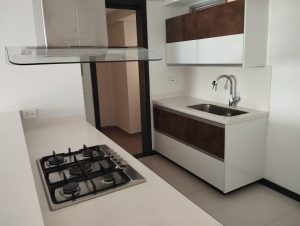 Apartamento en arriendo en Pinares 4