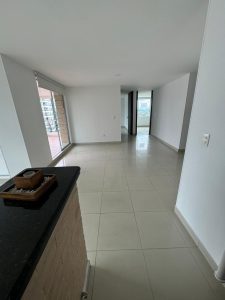 Se arrienda apartamento en Pinares 2