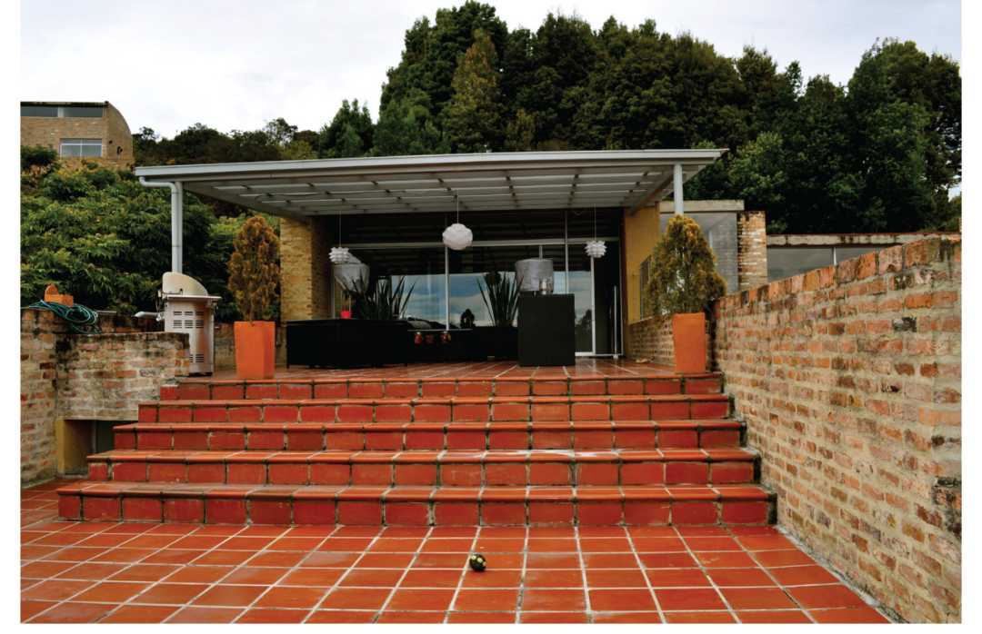casa_en_fusca_de_480m_en_lote_1596846718-9235_2450.jpg