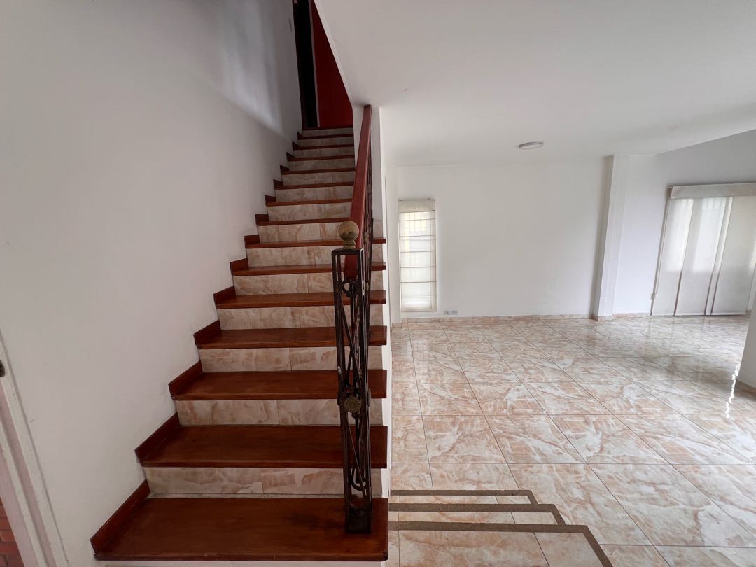 arriendo_casa_en_la_av_sur_per_1744145945-9966_4140.jpeg