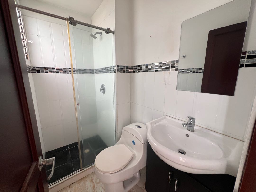 arriendo_casa_en_la_av_sur_per_1744145956-0135_5371.jpeg