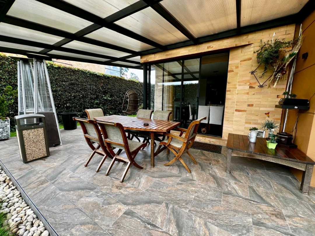 venta_o_arriendo_de_casa_en_ch_1736562540-9395_2329.jpeg