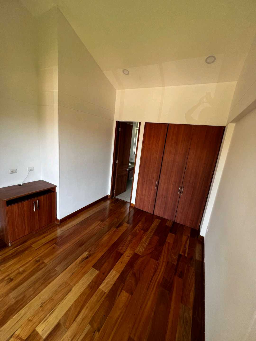 venta_o_arriendo_de_casa_en_ch_1736595214-0719_2881.jpeg