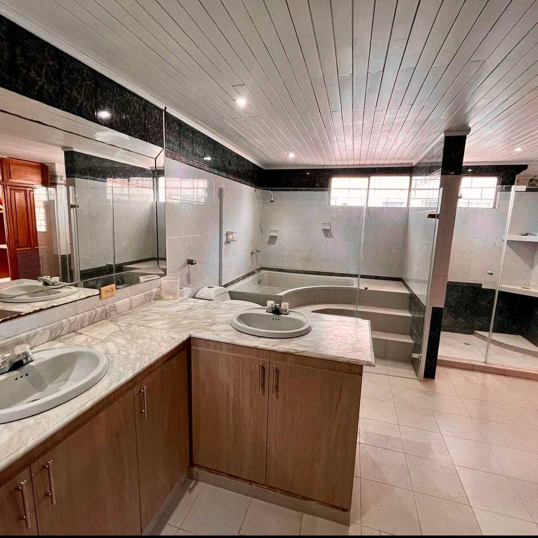 se_vende_y_se_arrienda_casa_en_1748396350-8882_8679.jpeg